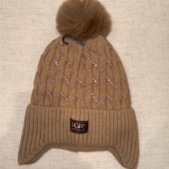 UGG Accessories - UGG tan beanie